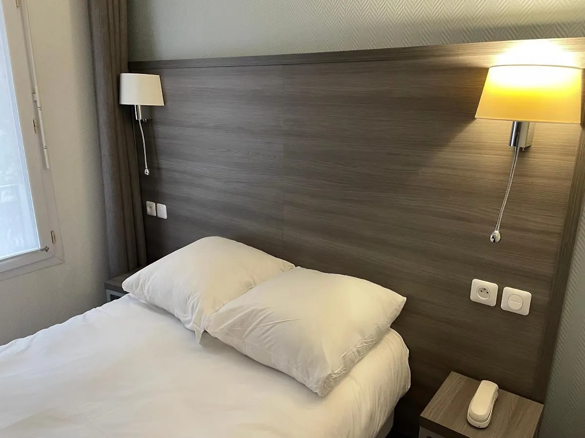 Hipotel Lilas Gambetta Paris