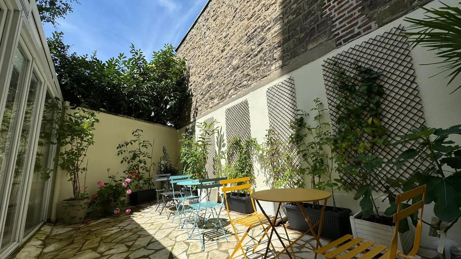 Hotel Hipotel Lilas Gambetta Paris