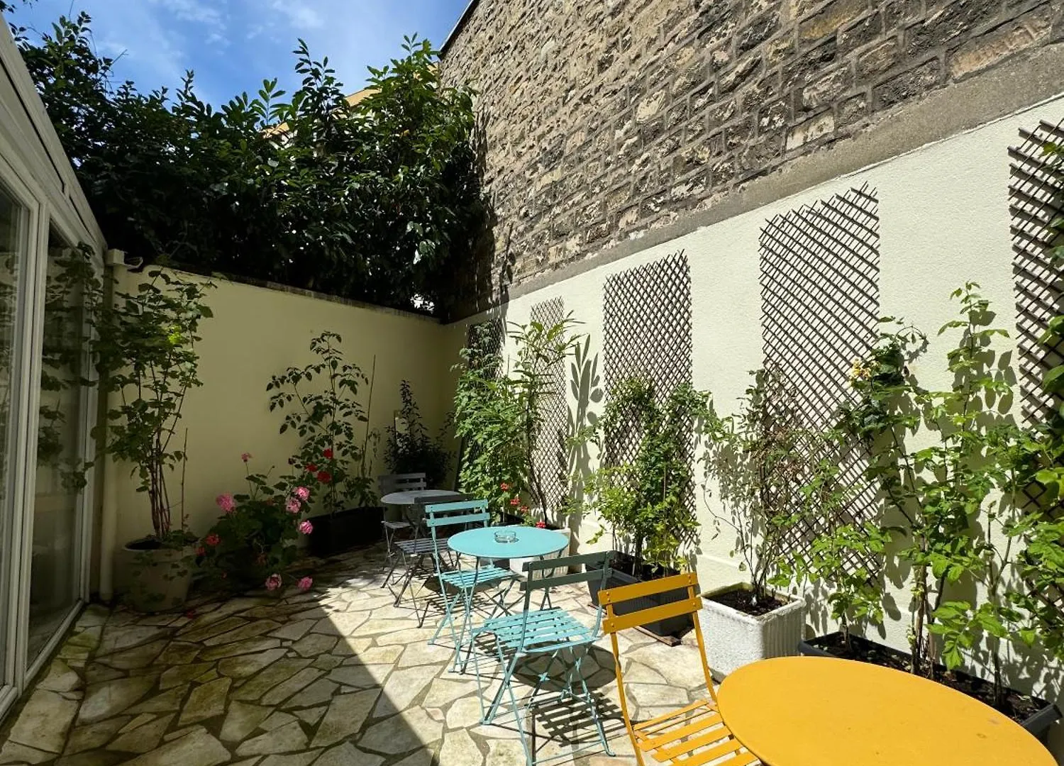 Hipotel Lilas Gambetta Paris