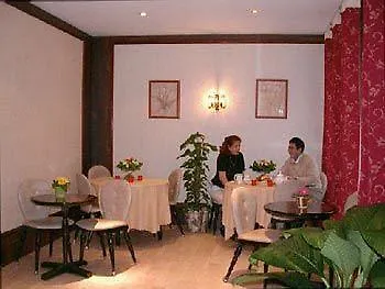 Hipotel Lilas Gambetta Paris