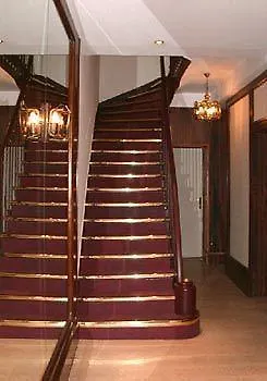 Hipotel Lilas Gambetta Paris