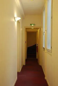 Hotel Hipotel Lilas Gambetta Paris