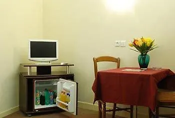 Hipotel Lilas Gambetta Párizs 3*,  Franciaország