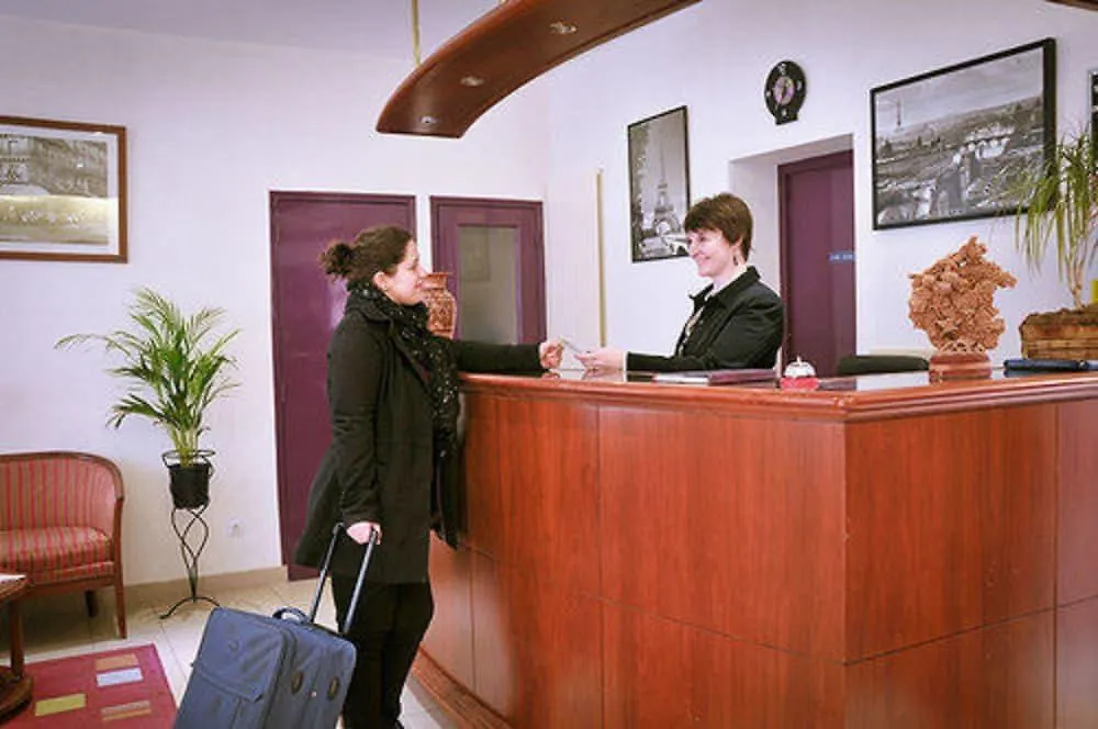 Hipotel Lilas Gambetta Paris